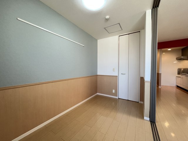 サウスグラースの洋室