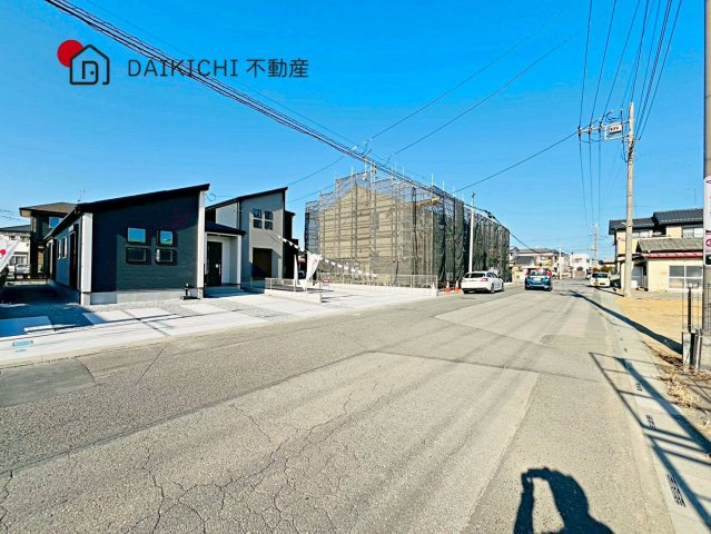 【前面道路含む現地写真】 | 羽生市中岩瀬　GRAFARE　新築戸建　全3棟　2号棟