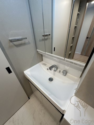 S-RESIDENCE天満橋arの独立洗面台