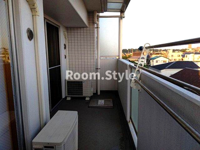 ゼファー北小岩クリアスのバルコニー|陽当たり、風通しともに良好なバルコニースペース。