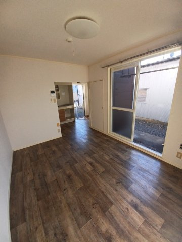 メゾンプリズムの居間・リビング