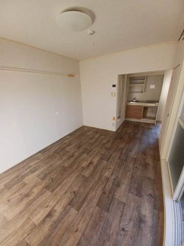 メゾンプリズムの居間・リビング