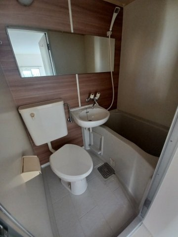 メゾンプリズムの浴室