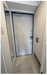 アドバンス大阪ビヤンの玄関