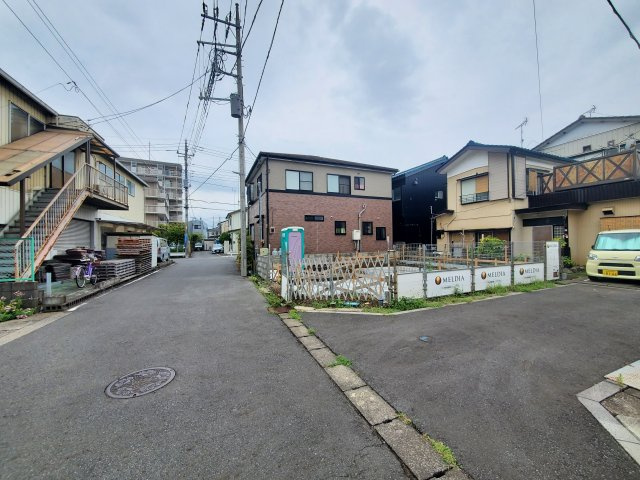 三郷市　新和5丁目　新築戸建　全1棟の前面道路含む現地写真|前面道路含む現地写真です