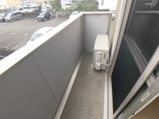 レセンテNSのバルコニー