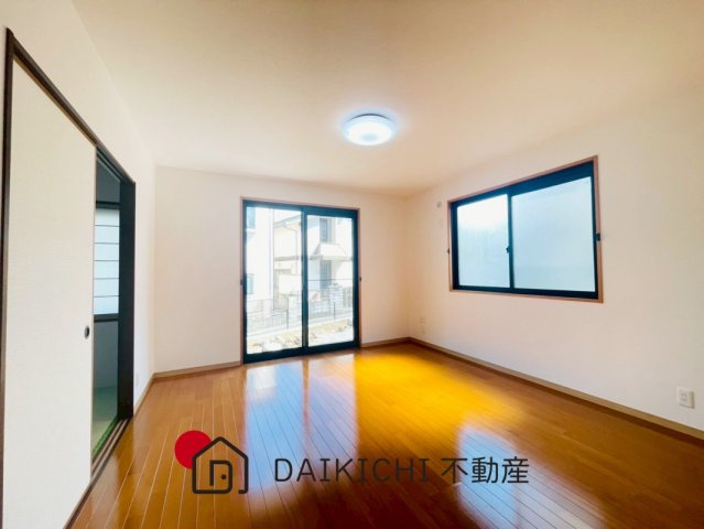 【居間・リビング】 | 桶川市坂田　中古戸建