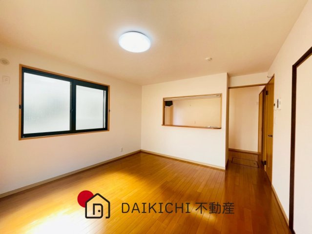 【居間・リビング】 | 桶川市坂田　中古戸建