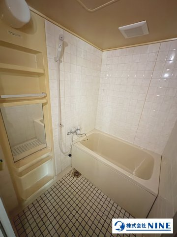 エメラルドマンション青江の浴室