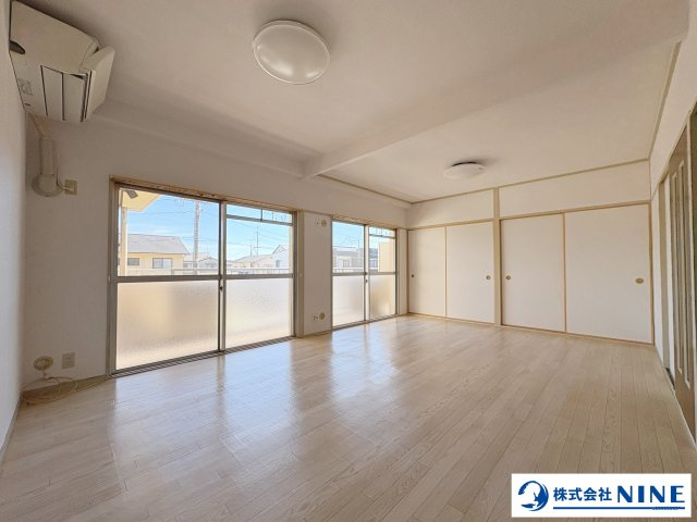 エメラルドマンション青江の収納