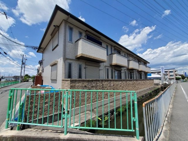 ジョイフルキューブの外観