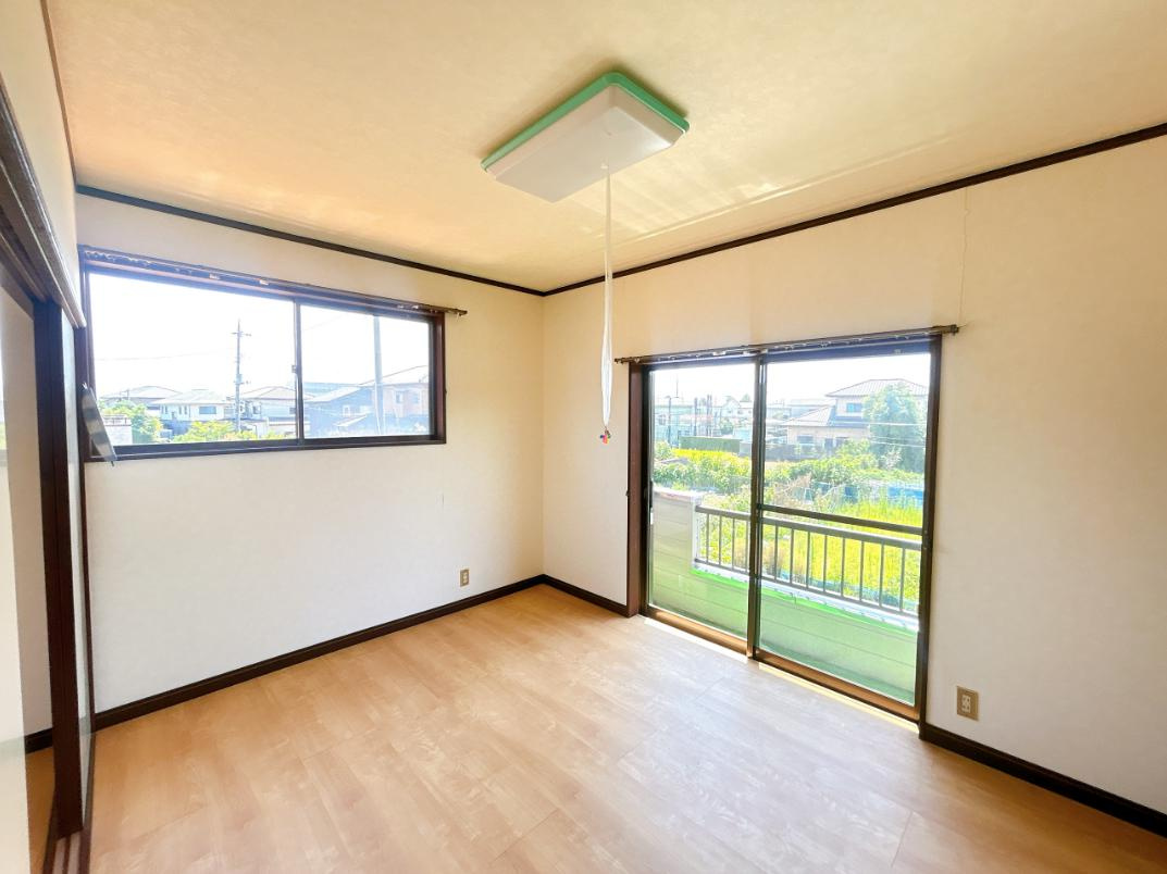 北茨城市関南町神岡上　中古戸建の洋室