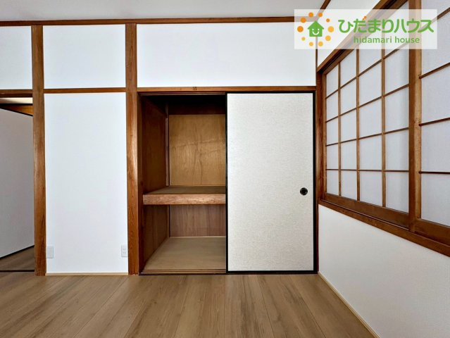 北茨城市関南町神岡上　中古戸建の収納|洋室B　収納