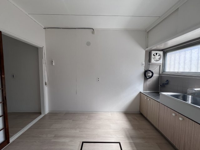 藤が丘貸家の居間・リビング