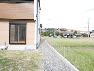 【周辺】 | 南東側敷地境界