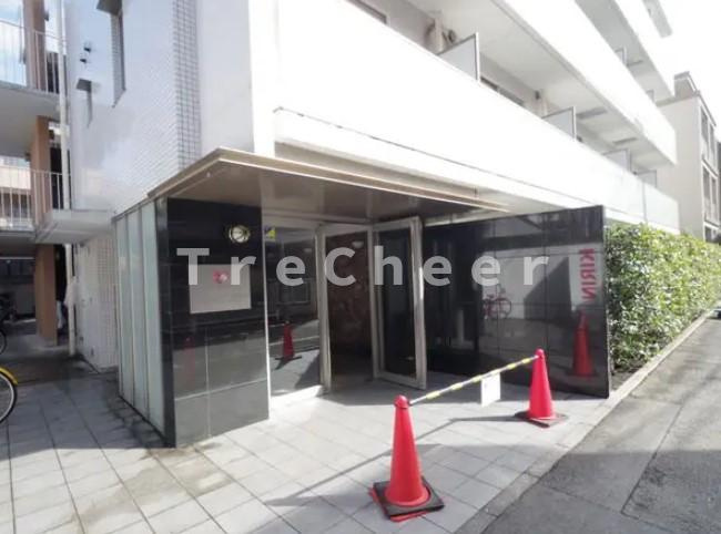 ユナイテッドグロー高田馬場のエントランス