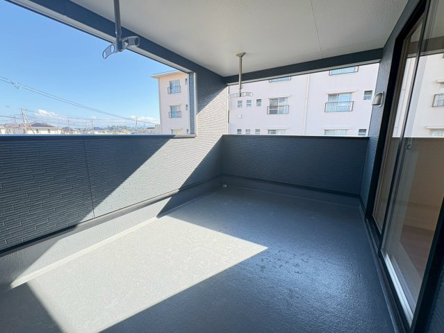 新築戸建　富士市川成島第３　全３棟　１号棟 のバルコニー