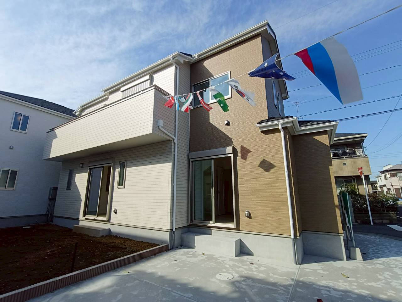 吉川市　新栄2丁目　新築戸建　全2棟