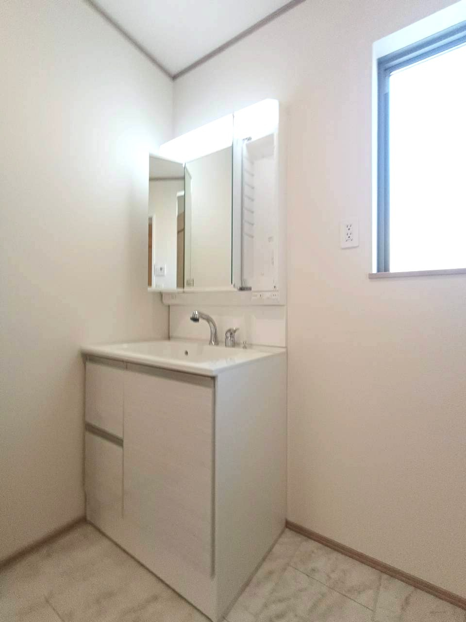 吉川市　新栄2丁目　新築戸建　全2棟の洗面所|洗面所です