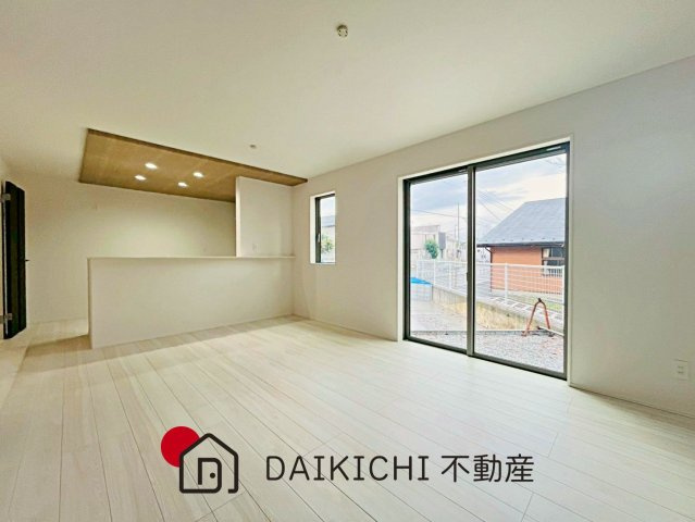 【居間・リビング】 | 桶川市上日出谷南4期　GRAFARE　新築戸建　全3棟　1号棟