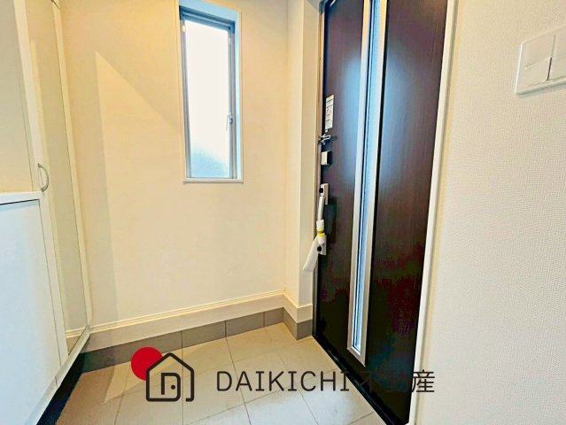 【玄関】 | 桶川市上日出谷南4期　GRAFARE　新築戸建　全3棟　1号棟