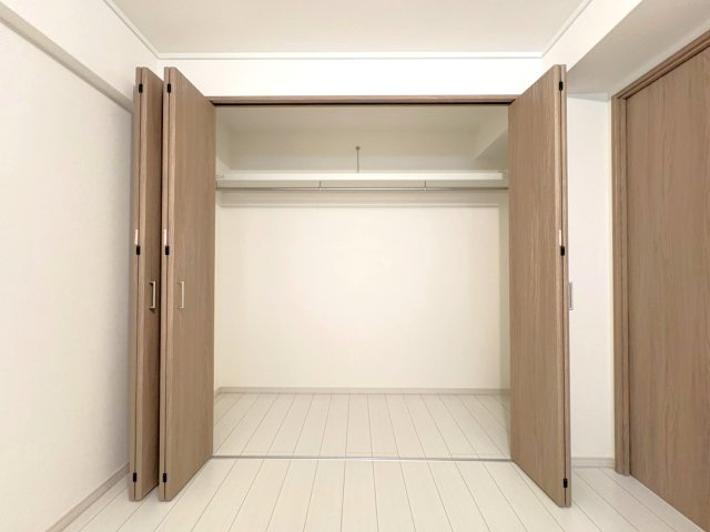 地下鉄『椥辻』駅徒歩５分★南東向き★３LＤＫ★リフォーム完了につき即入居ＯＫ★山科セントラルハイツの収納|クローゼット