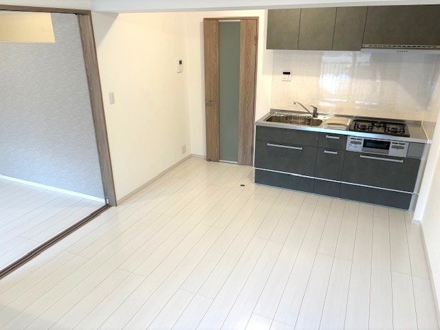 地下鉄『椥辻』駅徒歩５分★南東向き★３LＤＫ★リフォーム完了につき即入居ＯＫ★山科セントラルハイツの居間・リビング|リビング