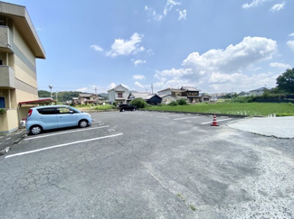 【駐車場】