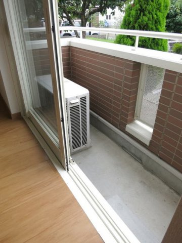 ミニヨン　Ｋのバルコニー