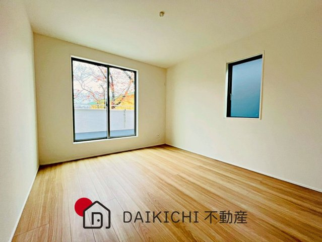 【洋室】 | 桶川市上日出谷南4期　GRAFARE　新築戸建　全3棟　2号棟