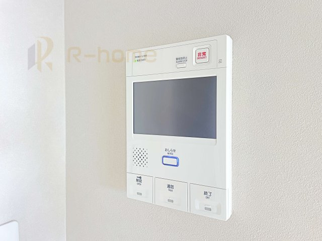 土浦市　ソリッドタワー　中古マンションのセキュリティ|訪問者を確認してから会話ができて安心！防犯性の高いモニター付インターフォンです！