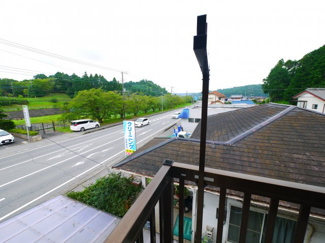 【バルコニー】 | 山武市日向台　中古戸建 | 内外装リフォーム済み令和4年7月システムキッチン・ユニットバス等総武本線日向駅徒歩約10分