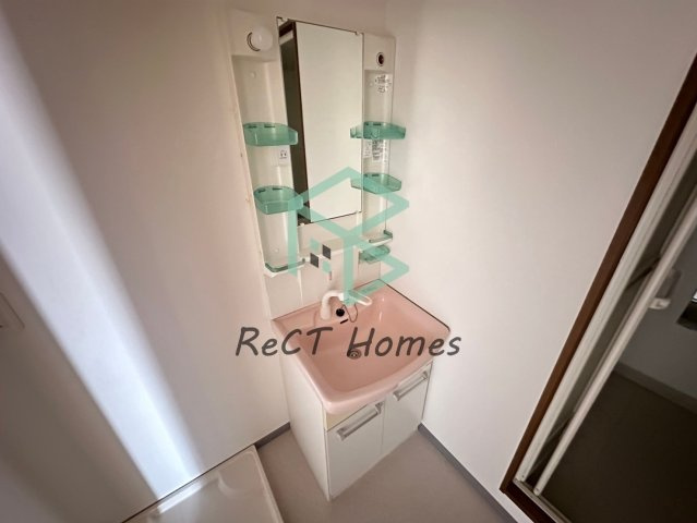 姫路市飾磨区下野田４丁目の賃貸マンションの独立洗面台