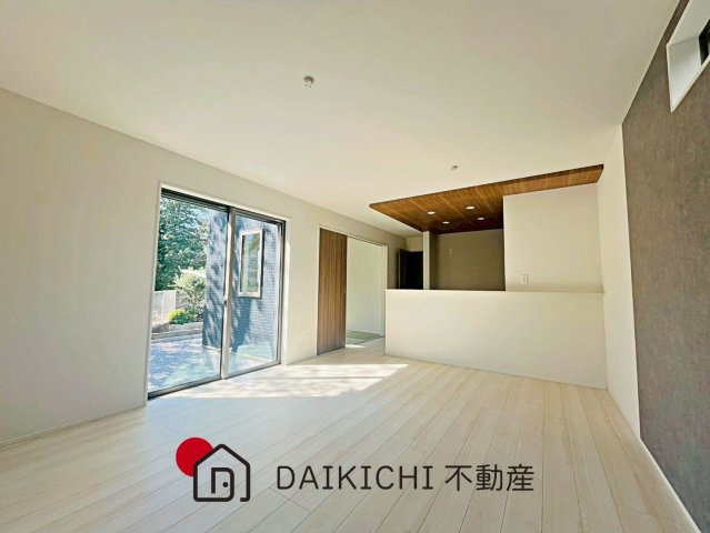 【居間・リビング】 | 桶川市上日出谷南4期　GRAFARE　新築戸建　全3棟　3号棟