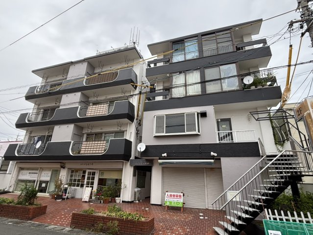 焼津市東小川２丁目のアパートの外観