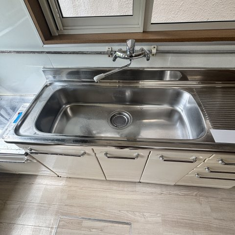 室蘭市絵鞆町3丁目6-8戸建のキッチン