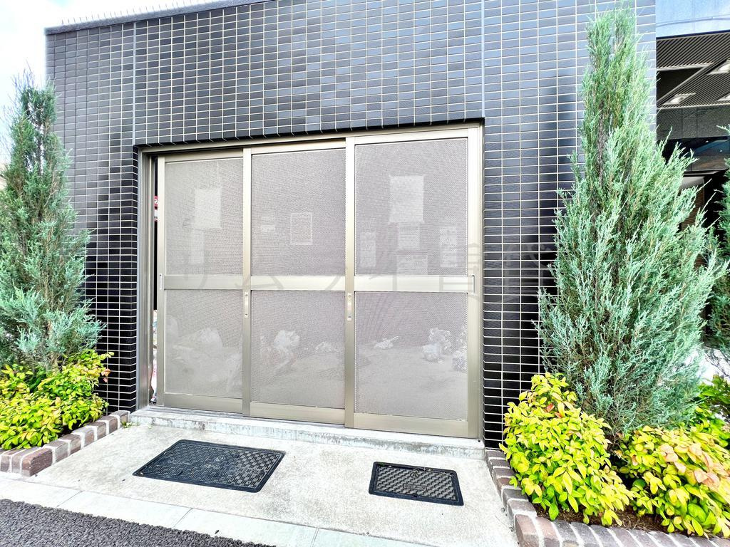 プレサンス名古屋幅下ファビュラスのエントランス