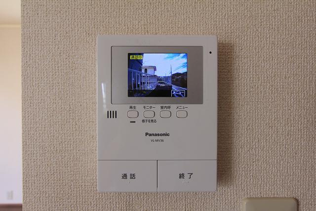 服部邸Ａのセキュリティ|あると安心ＴＶモニタ付インタホン