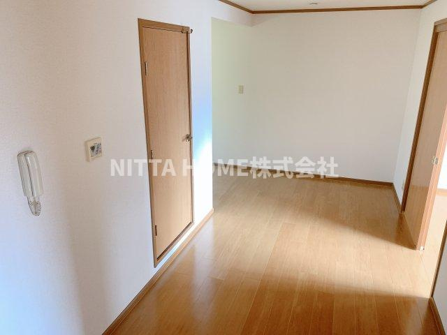 サニーハウス城西の洋室|全室フローリングで使いやすいですよ!(^^)!