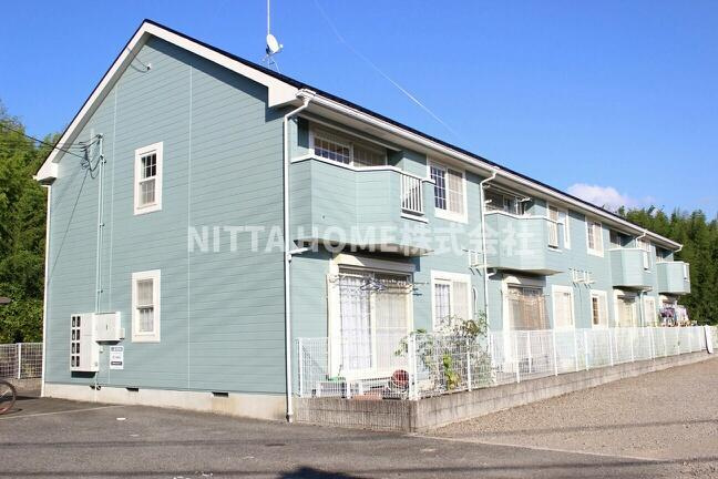 サニーハウス城西の外観|スーパーなどが徒歩近く＊室内収納も豊富についています◎