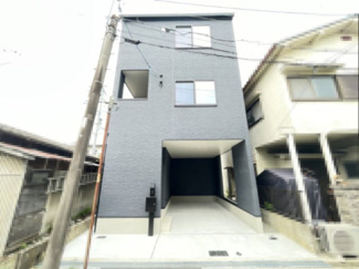 【外観】 | 和泉市葛の葉町２丁目　新築戸建 | JR阪和線「北信太」駅　徒歩3分！
2025年8月新築の３階建て住宅です！！