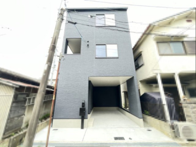 【外観】 | 和泉市葛の葉町２丁目　新築戸建 | JR阪和線「北信太」駅　徒歩3分！
2025年8月新築の３階建て住宅です！！
