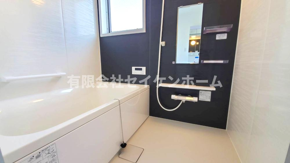 深谷市高島　中古戸建　リフォーム済の浴室