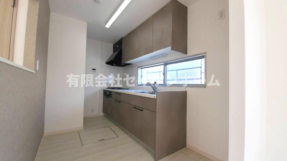 深谷市高島　中古戸建　リフォーム済のキッチン