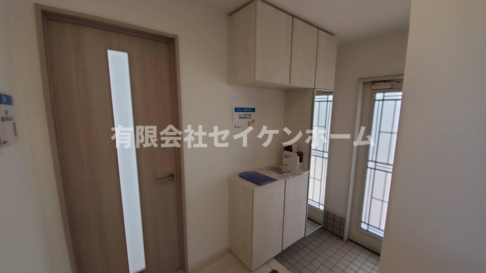 深谷市高島　中古戸建　リフォーム済の玄関