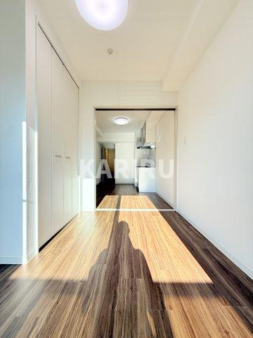 ART Tennoujiの居間・リビング