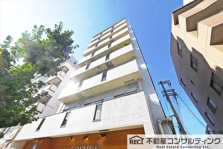 サンビルダー本山の外観