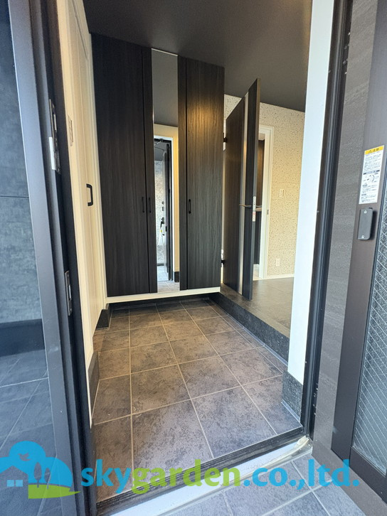 茅ヶ崎市高田1丁目　新築戸建　全1棟1号棟の玄関