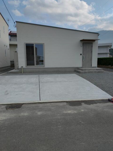 下柏町 3号地 築後未入居戸建