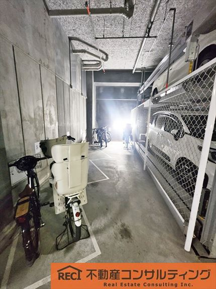 セレッソコート御影山手の駐輪場